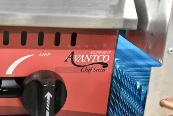 BRAND NEW Scratch and Dent 2025 Avantco 177CAGR424 stainless steel 4 burner gas countertop range. 100,000 BTU.