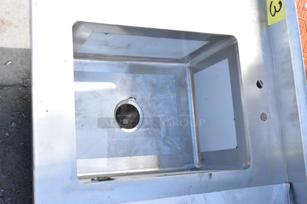 Stainless steel Regency 600ST3048L table with single bay sink basin, brand new, scratch and dent condition, no legs.