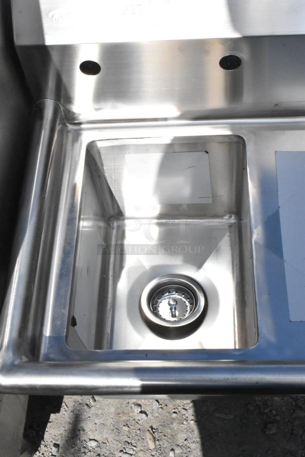 BRAND NEW KoolMore SA101410-10R3 stainless steel 23 in. commercial sink with drainboard, visible scuffs, includes drain.