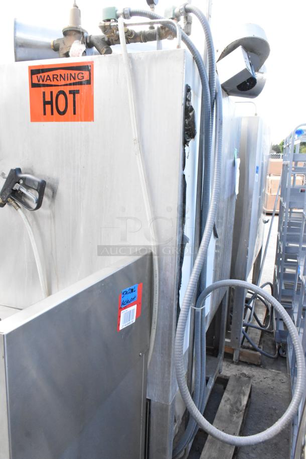 Douglas SD-20-E-480/3 stainless steel pot and pan washer, 480V, 3 phase. Features warning label and hoses.