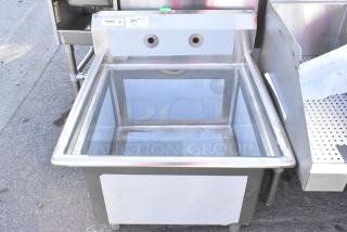 BRAND NEW SCRATCH AND DENT! Regency 600S12424 Stainless Steel Single Bay Sink. No Legs. - Item #1205509