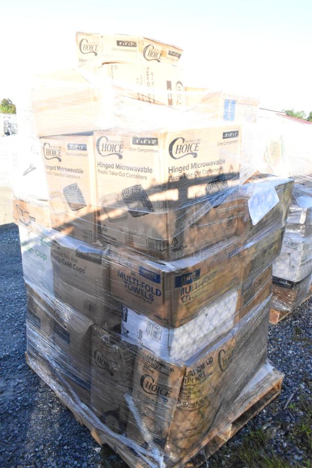 Pallet with 32 new scratch and dent items, including plastic take-out containers, lids, cups, and towels.