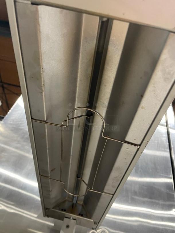 Hatco GRFFB Glo-Ray stainless steel food warmer with overhead heating strip, model 2025, 120V, SN: 5709742507.