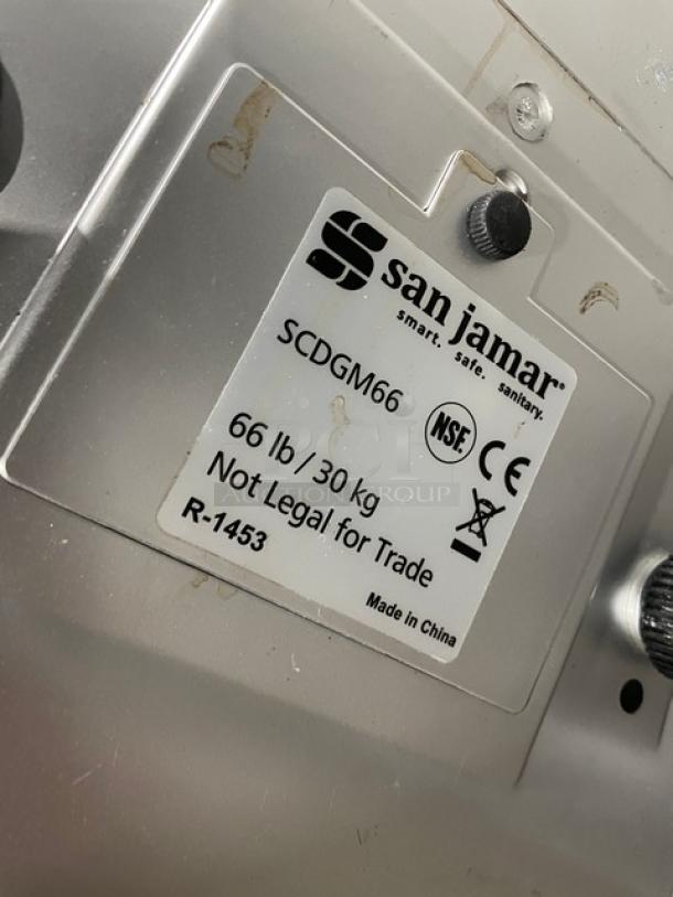 San Jamar SCDGM66 digital scale, 66 lb capacity, stainless steel plate, commercial use, label shows "Not Legal for Trade."
