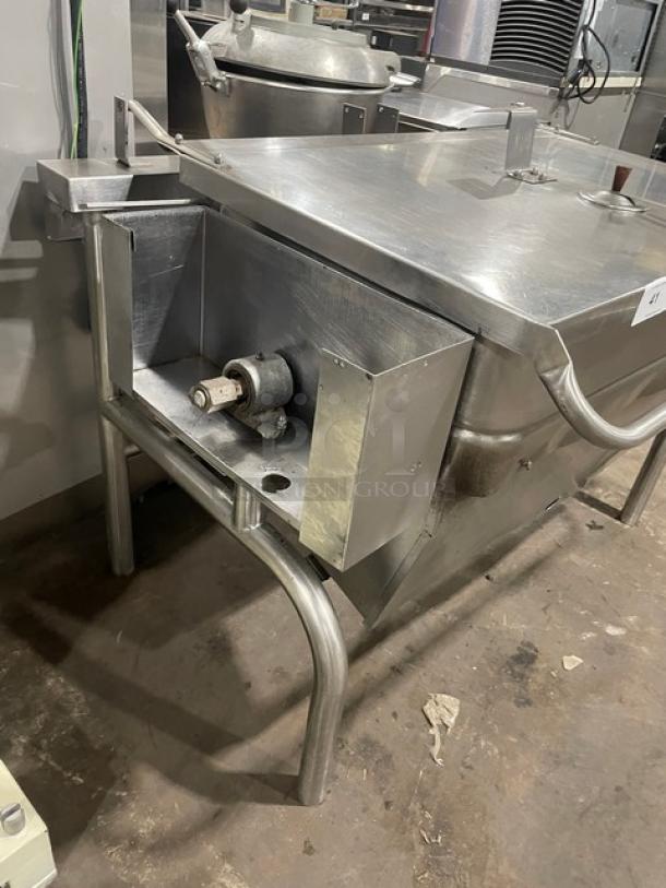 Groen commercial stainless steel natural gas-powered ultra tilt skillet with legs. Features durable design for efficient cooking.