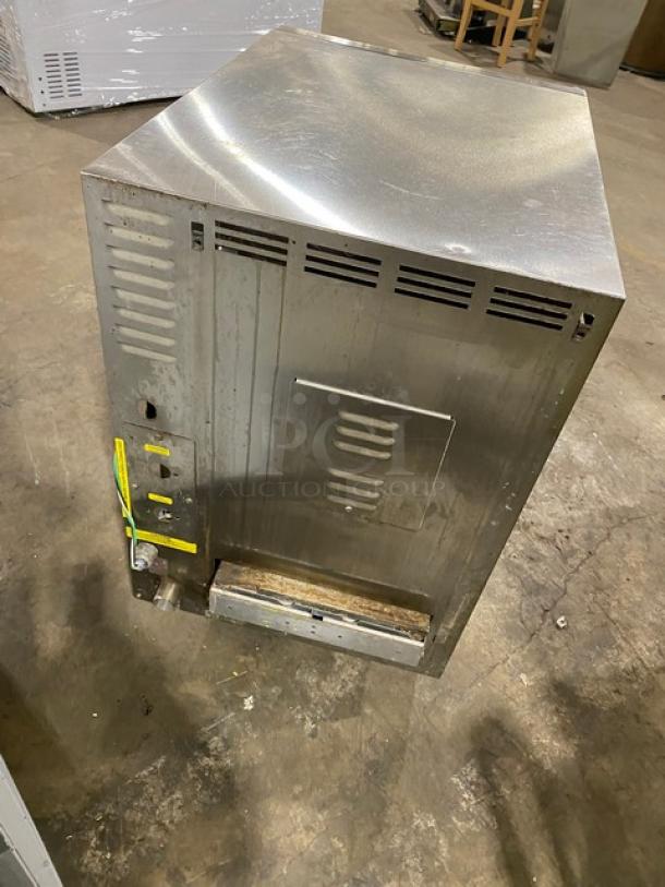 Cleveland Range SteamChef 22CGT6.1 commercial stainless steel gas convection steamer, Energy Star certified, with pan rack.