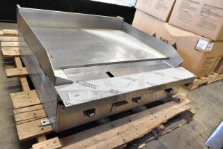BRAND NEW Southbend PE36N-TTT stainless steel flat top griddle, electric, 208V, 1 phase, slight scratches, on pallet.