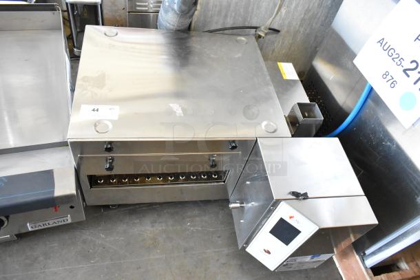 BRAND NEW Cooking Performance Group CPG 351ICOEB stainless steel conveyor pizza oven, scratch and dent, missing belt, 208V 1 phase.