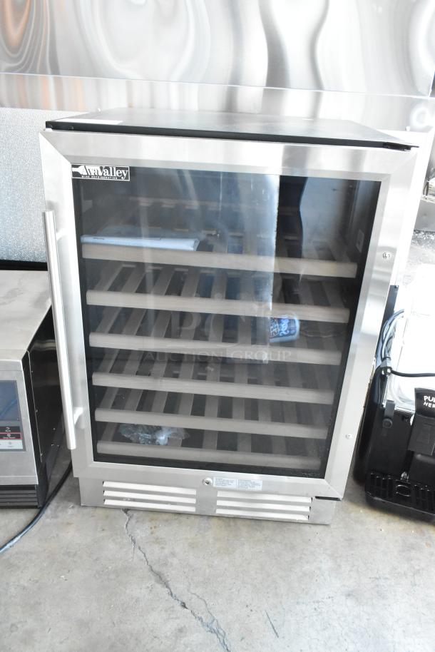 AvaValley 342WRC46SZ commercial wine cooler, full glass door, 115V, stainless steel, single temperature, new with scratches.