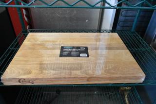 BRAND NEW Choice 407WCB2416 24"x16"x1.75" wood cutting board with squared edges. Visible brand logo and product label.