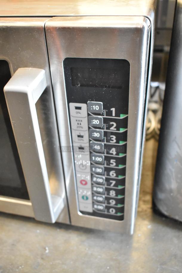2022 Amana RCS10TS stainless steel commercial countertop microwave, 120 volts, keypad controls, good condition.