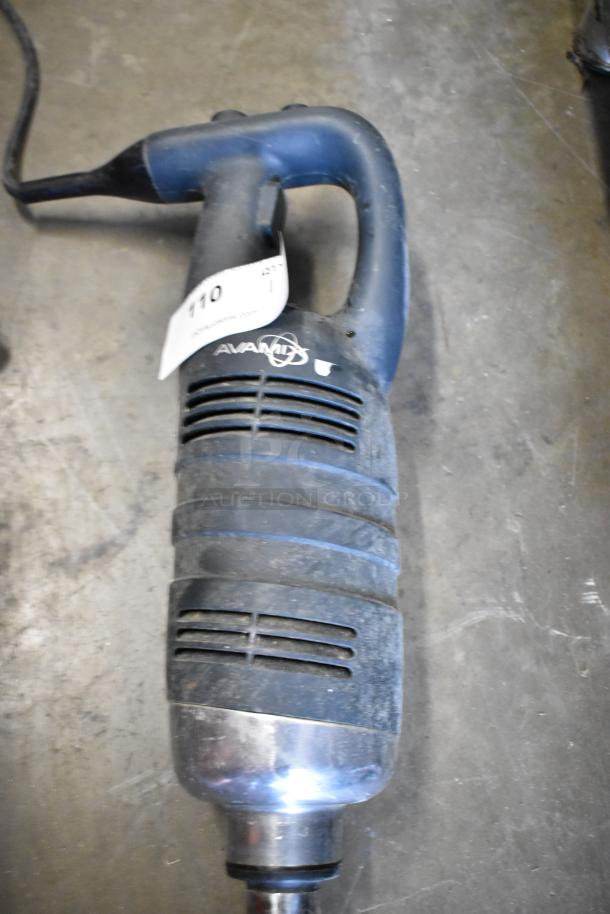 2021 AvaMix 928IB18 Commercial Immersion Blender, used, 120 Volts, 1 Phase, visible branding and auction label.