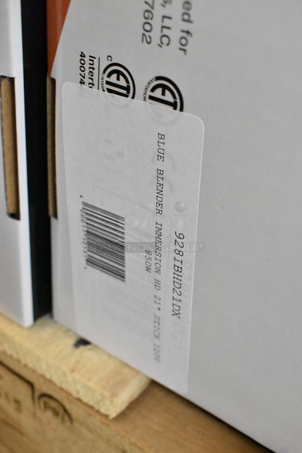 AvaMix 928IBHD21 21" immersion blender box label, 1 1/4 hp, 120V, indicating new scratch and dent condition.