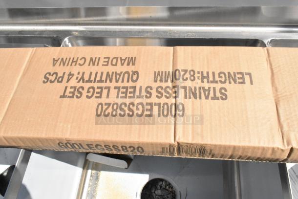 BRAND NEW Steelton 522CS31620LR stainless steel 3-bay sink with dual drain boards. Scratch and dent condition. Box label "600LEGSS820."