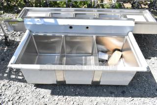 BRAND NEW Advance Tabco FC-3-1620 stainless steel 3 bay sink, scratch and dent condition, commercial use.