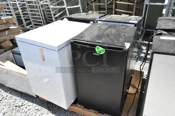 Four mini coolers including Frigidaire EFRF5003-6COM, Criterion CCR33CE1B, Galanz GL35BK, Midea MRM33S8ASL on display.