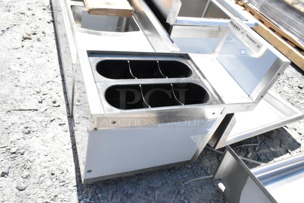 BRAND NEW Regency 600IB2412S 24"x12" underbar ice bin, 35 lb capacity, no legs, scratch and dent.