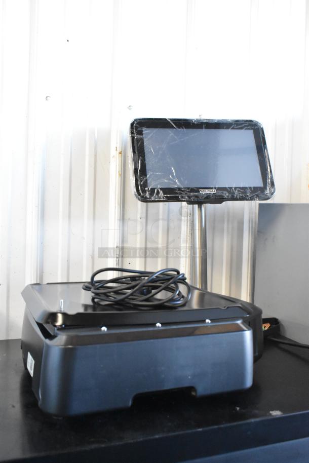 New 2025 Hobart HTi Metal Commercial Scale, 120/208-240V, 1 Phase, in box. Includes large display screen and coiled cord.