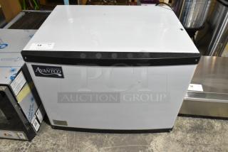 BRAND NEW SCRATCH AND DENT! 2025 Avantco 194MCH430A Stainless Steel Commercial Modular Half Cube Ice Machine. 400 lb. 115 Volts, 1 Phase. - Item #1206626