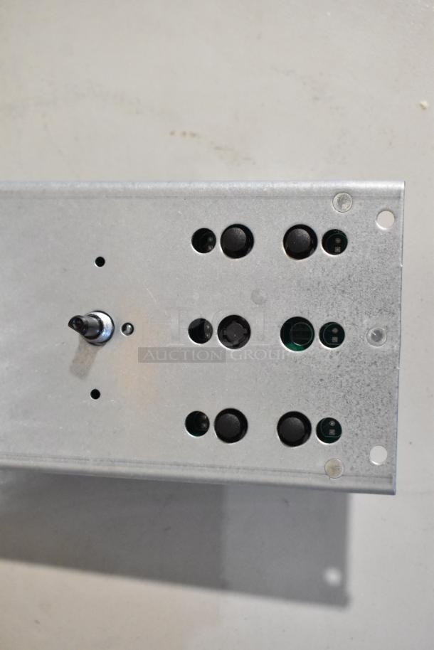 BRAND NEW HP58718 Blodgett 58718 Controller Switch, metal panel with multiple buttons, minor cosmetic scratches.