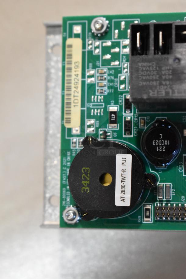 BRAND NEW HP58718 Blodgett Controller Switch; visible markings include "1DT24924193" barcode and "3423" on component.