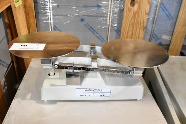 BRAND NEW AvaWeigh 334SBD16 dough scale, 16 lb. capacity, includes 5 weights. Minor scratches visible.