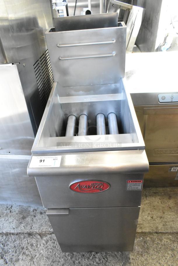 2019 Avantco FF400-N stainless steel commercial deep fat fryer, floor model. Natural gas, 120,000 BTU, excellent condition.