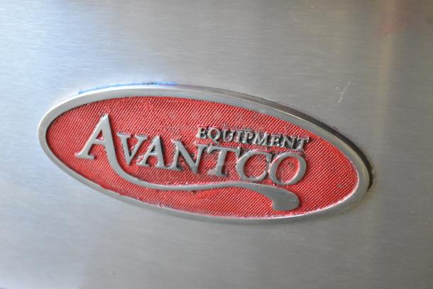 2019 Avantco FF400-N stainless steel commercial fryer, natural gas, 120,000 BTU, logo displayed on red mesh.