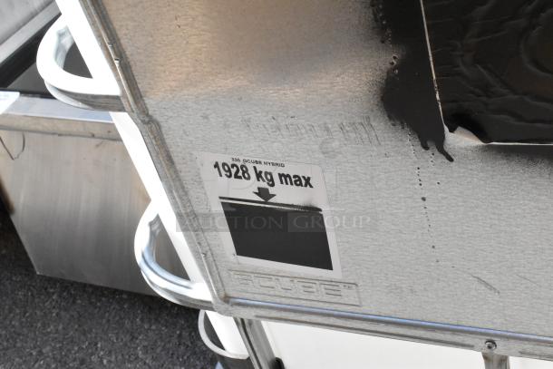 330 GCube Hybrid Pallet, maximum capacity 1928 kg, durable metal construction, labeled for weight limit, good condition.