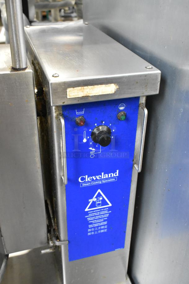 Cleveland KET 20T stainless steel 20-gallon steam kettle. Features control panel with temperature dial and indicator lights. Used condition.