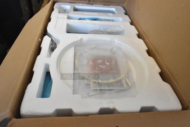 KoolMore KM-MOT-1SS 1.6 cu. ft. stainless steel microwave, brand new, with scratch and dent, in original packaging.