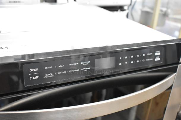 BRAND NEW SCRATCH AND DENT KoolMore KM-MD-1SS 24" Stainless-Steel Microwave Drawer, 120V, 1 Phase, detailed control panel.