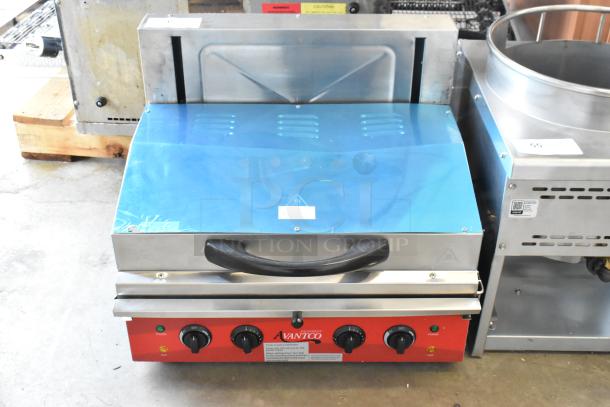 BRAND NEW Avantco 177SAL23M Salamander, stainless steel, 23" electric countertop, 208/240V, 1 phase, minor scratches.