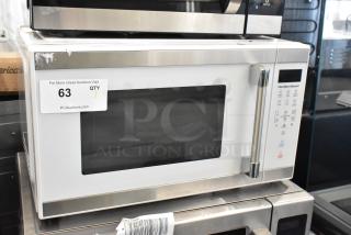 Hamilton Beach HB8436193153-02 Countertop Microwave Oven, 120V, 1 Phase, stainless steel, front panel controls.