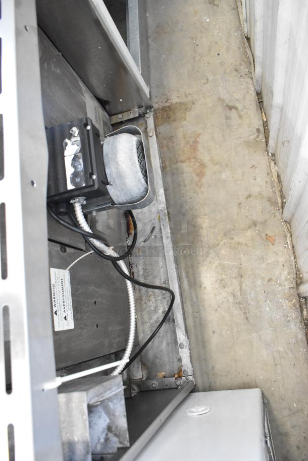 Garland Master 200 MCO-GS-10S convection oven interior, showing wiring and components. Stainless steel, natural gas, 60,000 BTU.