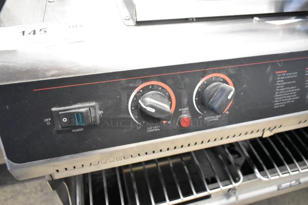 Hatco TFWM-3939 metal wall-mounted thermo-finisher, commercial use, 208V, 3-phase. Features top and bottom heat controls.