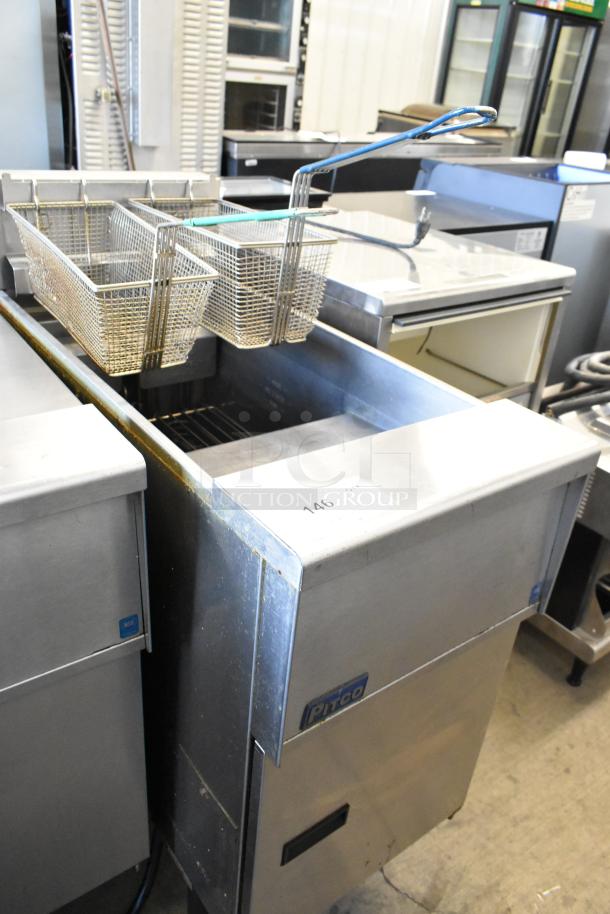 2018 Pitco Frialator SE14 stainless steel electric fryer with 2 baskets, 208 volts, 3 phase, commercial grade.