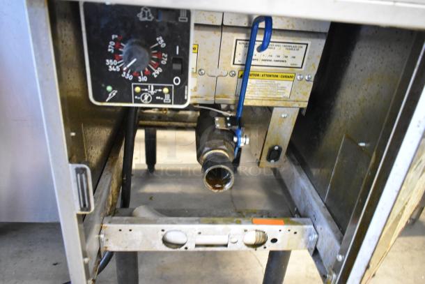 2018 Pitco Frialator SE14 stainless steel commercial fryer, electric, 208 volts, 3 phase, 2 metal baskets visible.