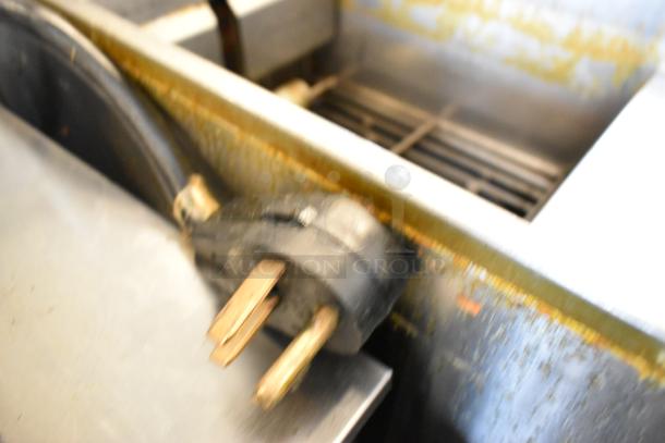 2018 Pitco Frialator SE14 electric fryer, stainless steel, 208V, 3-phase, with visible plug. Slight wear noted.