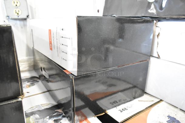 Two brand new AvaMix 928IBHD18 immersion blenders, 18", 1 1/4 hp, 120V, with slight scratches on boxes.