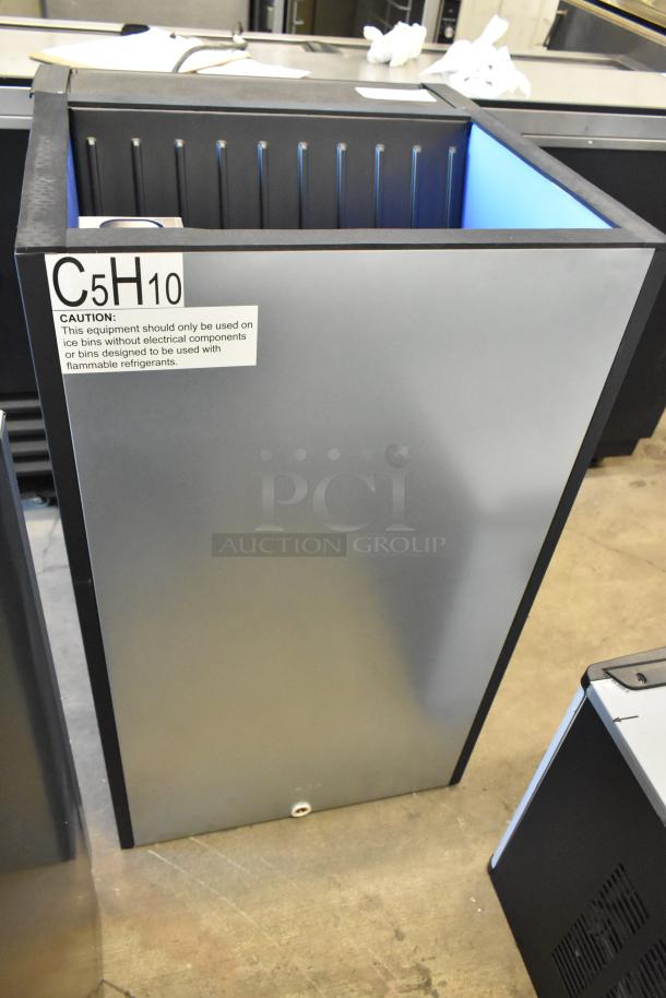 KoolMore CIM-315 stainless steel ice head on metal bin, new scratch and dent. Label cautions against certain ice bins.