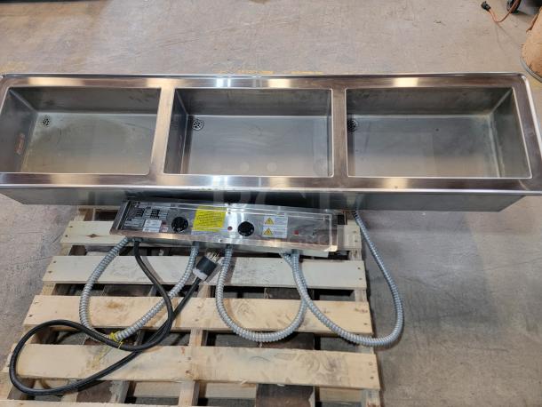 Atlas Metal WIHL-3 three-well drop-in food warmer. Stainless steel, countertop integration. Ideal for commercial kitchens.