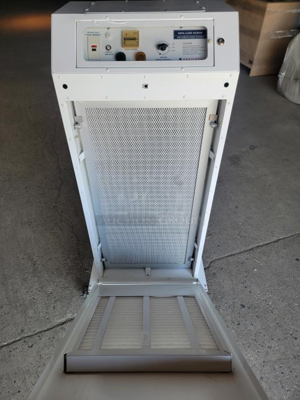 Commercial HEPA air purifier by Abatement Technologies, model Hepa-Care HC800F. Tested and working condition.