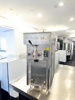 Excellent Condition – Stoelting F111-381D Countertop Soft Serve Ice Cream Machine – 208-230V – Fully Tested & Working! - Item #1205705