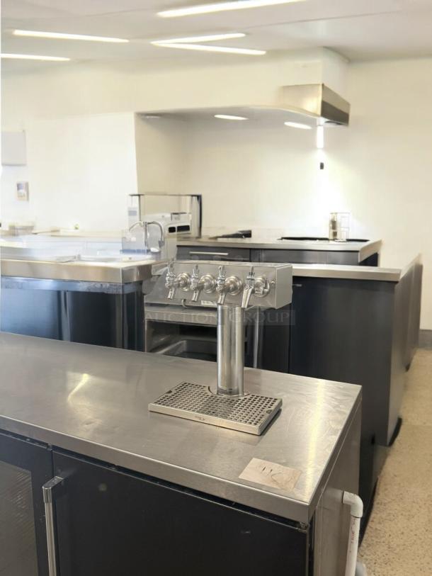 Beverage-Air 4-door glass front back bar cooler with draft beer dispenser, excellent condition, fully tested and working.