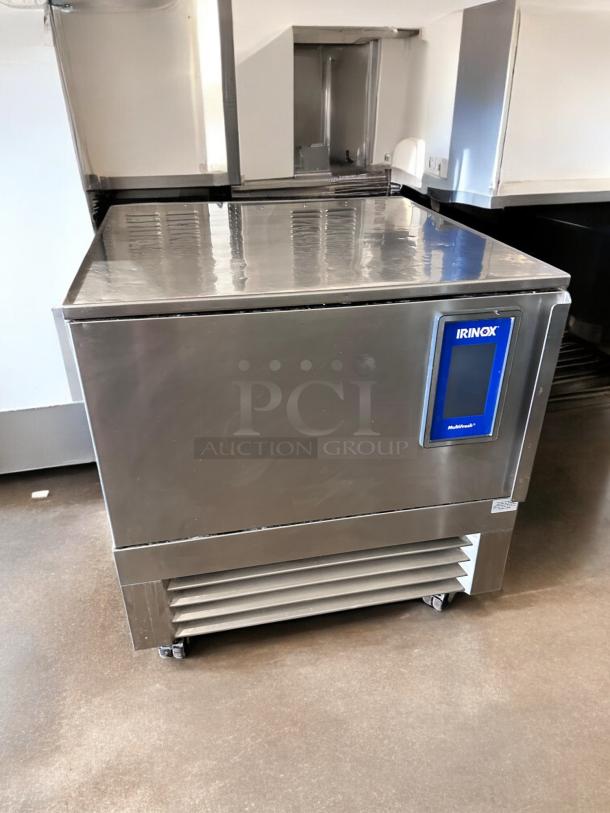 Irinox MF30.2 MultiFresh Blast Chiller/Freezer in excellent condition, stainless steel, tested and fully operational, 208V.