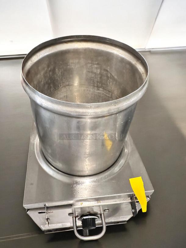Server Products DI-1 food and soup warmer, 120V, stainless steel, in excellent condition, fully tested and working.