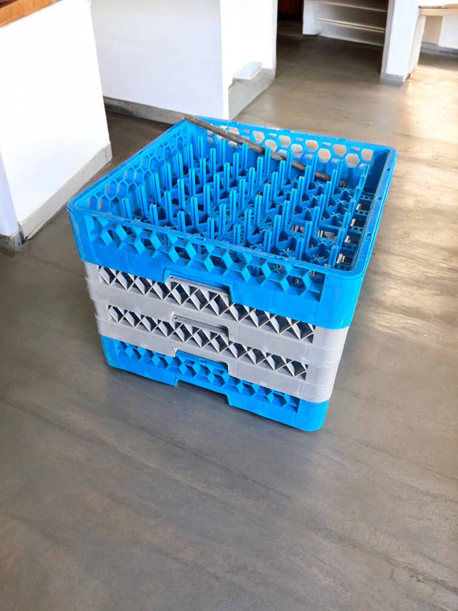 Standard 19.75 inch peg-style dishwasher rack for plates and bowls