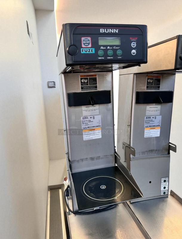 Bunn Infusion Series ICB Twin Coffee Brewer, excellent condition, fully tested, operational, stainless steel, digital controls.