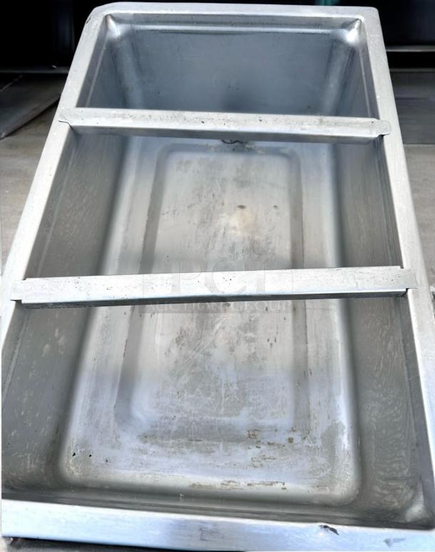 Excellent condition drop-in stainless steel food warmer/steam table pan, unbranded, fully tested and operational.